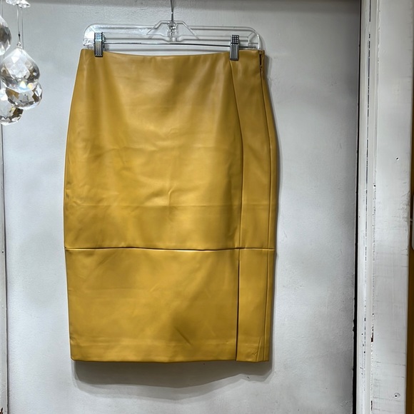 Ann Taylor Dresses & Skirts - New Ann Taylor  skirt